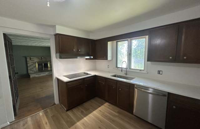 102 Goethals Drive Gallery 2