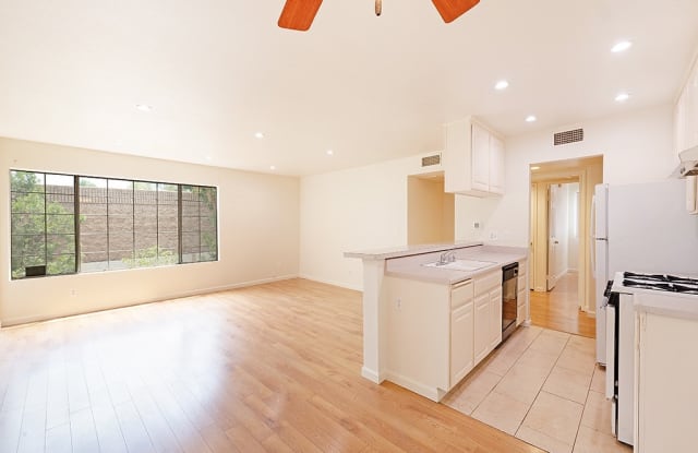 18640 Collins Street - 18640 Collins Street, Los Angeles, CA 91356
