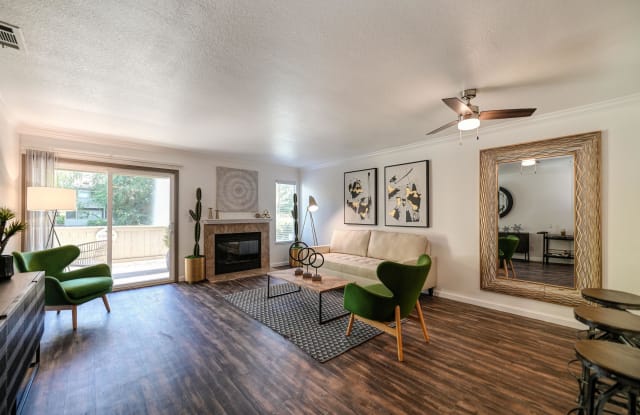 Harbor Oaks Apartment Homes photos photos