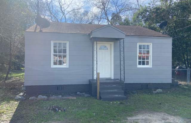 **AVAILABLE NOW**2 Bedroom / 1 Bathroom Home for Rent in Columbus photos photos