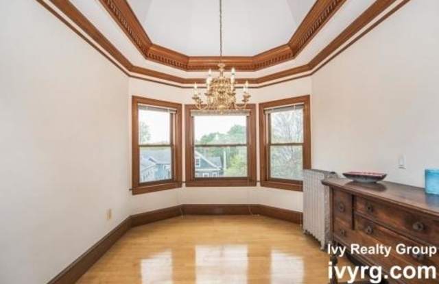 34 Walnut st - 34 Walnut Street, Watertown Town, MA 02472