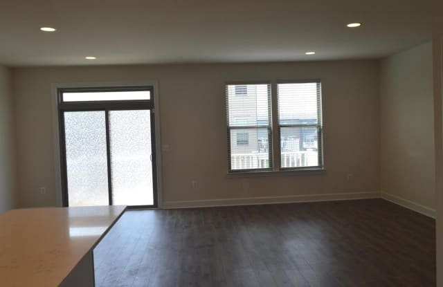 9867 GILLUM WAY photos photos