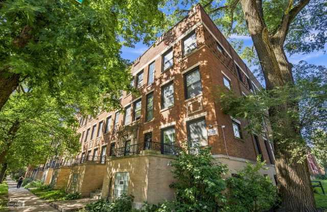 5402 S Woodlawn Avenue photos photos