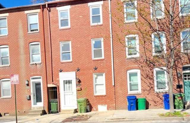 Charming 3BR Duplex in Baltimore Gallery 1