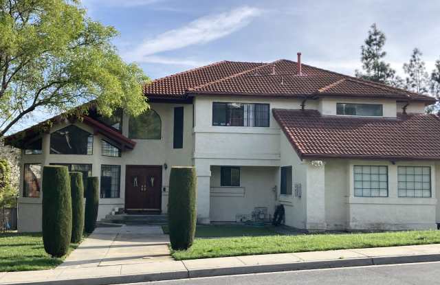 944 Hampswood Way photos photos