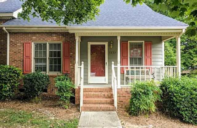 1232 Shadowbark Court Gallery 2