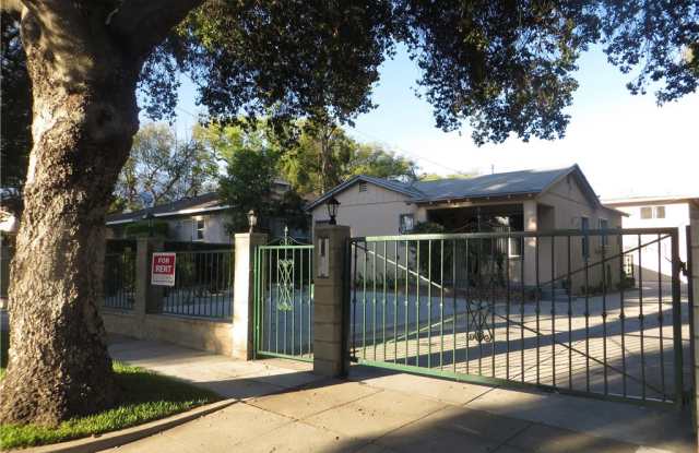 124 N Oak Ave. - 124 North Oak Avenue, Pasadena, CA 91107