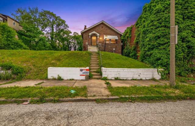 FOR RENT – 1965 Arlington Ave Gallery 3