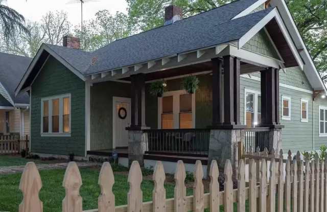 913 Hampton Avenue photos photos