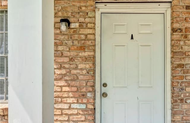 980 Sexton Drive - 980 Sexton Drive, Stone Mountain, GA 30083