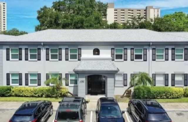 1195 Rue Des Chateaux photos photos