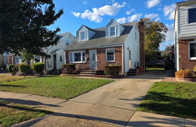 220 Raff Avenue photos photos