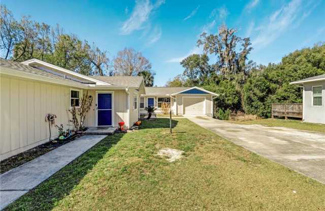 951 Beau Court Orange City, FL 32763-Back Unit photos photos