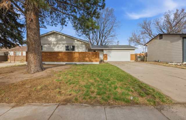 1014 Fosdick Dr photos photos