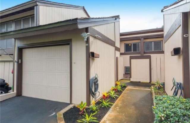 98-1074 Komo Mai Drive #B Aiea, HI 96701 Gallery 1