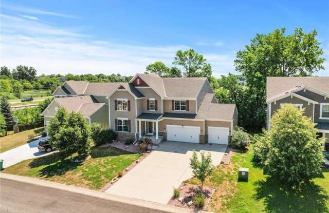 18815 46th Avenue N - 18815 46th Avenue North, Plymouth, MN 55446