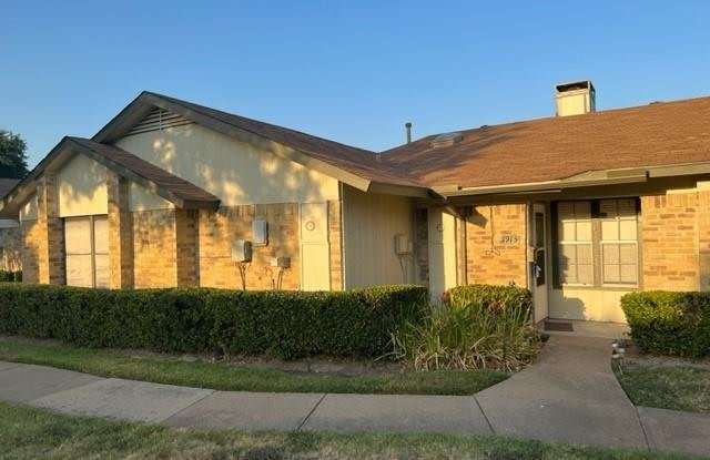 1913 Wyndemere Lane - 1913 Wyndemere Lane, Garland, TX 75042