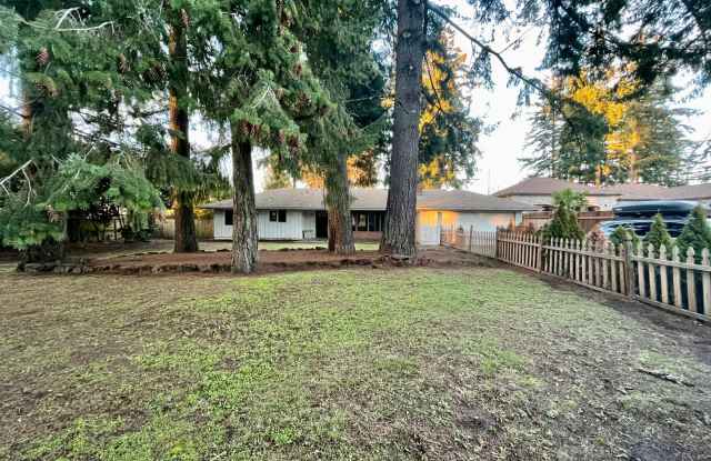 Classic 3 Bedroom 1.5 Bathroom Ranch House in Beaverton!! Great Yard! Cedar Hills~Cedar Mill North! Great HWY Access! photos photos