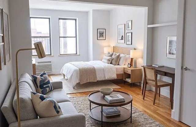 639 Tenth Avenue Gallery 1