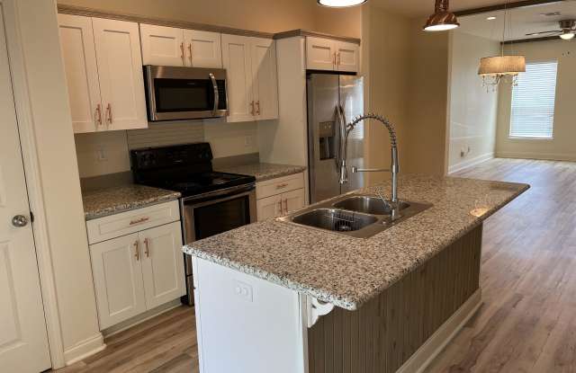 108 Appleoak Avenue - B photos photos