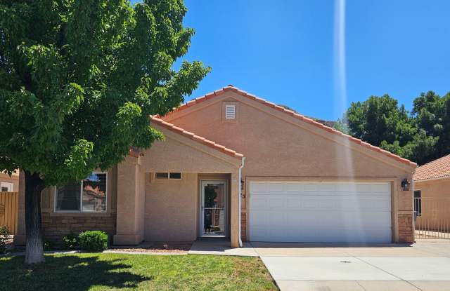 Small Pet Friendly 3 Bedroom Home photos photos