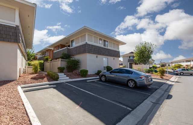 1 bedroom unity in luxury guard gated community near the Strip photos photos