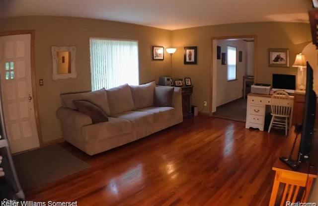 1705 BANMOOR Drive Gallery 2