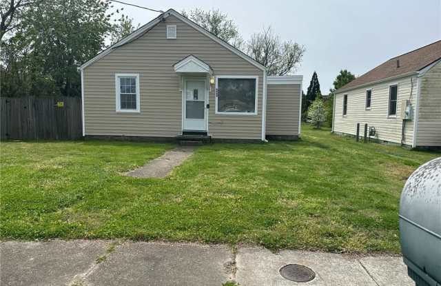 6669 Hudson Avenue photos photos