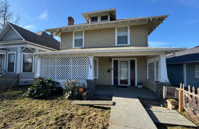 Charming 4 bedroom home photos photos