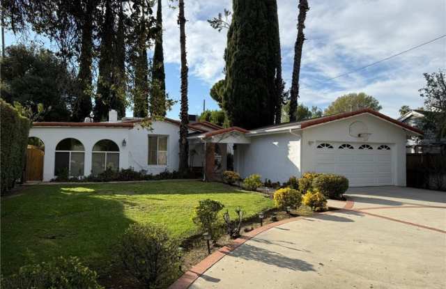 4939 Hayvenhurst Avenue - 4939 Hayvenhurst Avenue, Los Angeles, CA 91436
