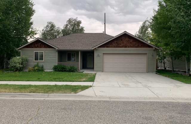 3 Bedroom | 2 Bathroom Single-Family Home Gallery 4