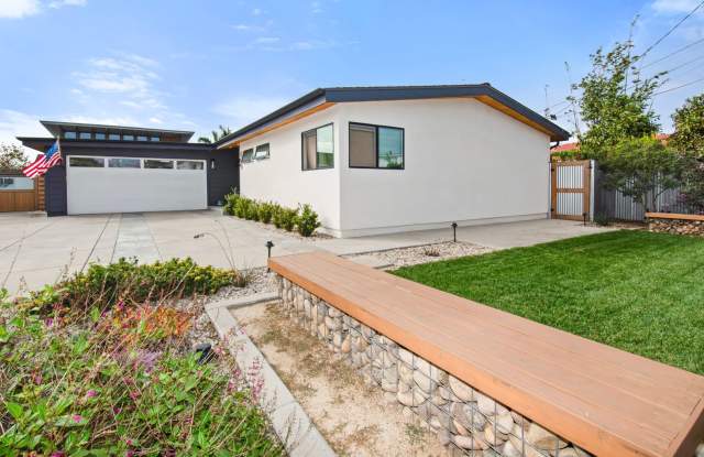 Long Term Unfurnished Corner Lot Home in Imperial Beach! photos photos