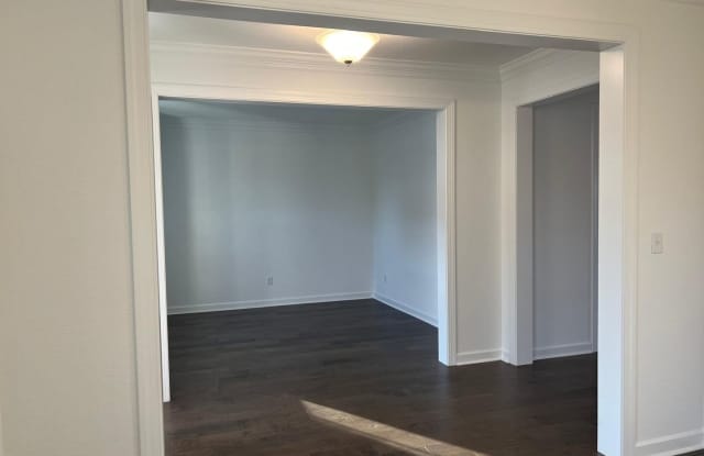 Spacious 4BR House in Chesapeake Gallery 4