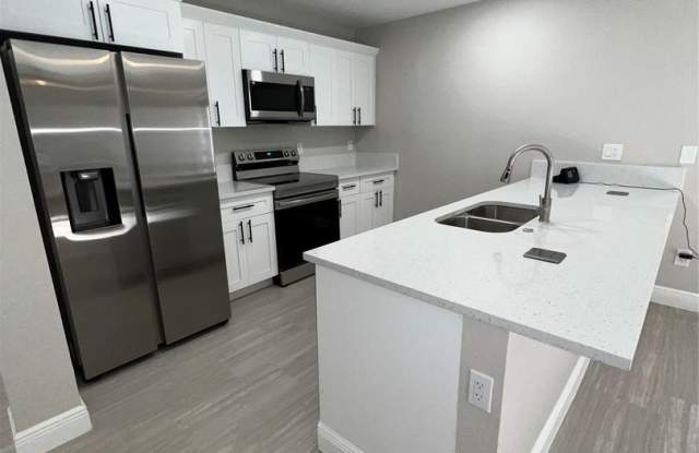 860 SW 10th Street, Pompano Beach, FL 33060 photos photos