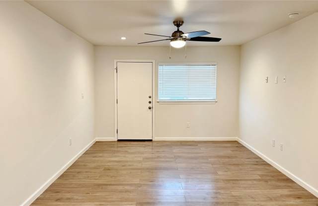 5014 San Jacinto Street Gallery 4