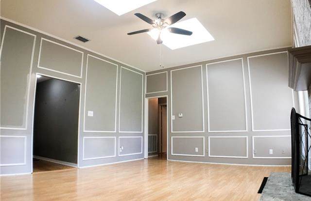 341 Lakewood Court Gallery 3
