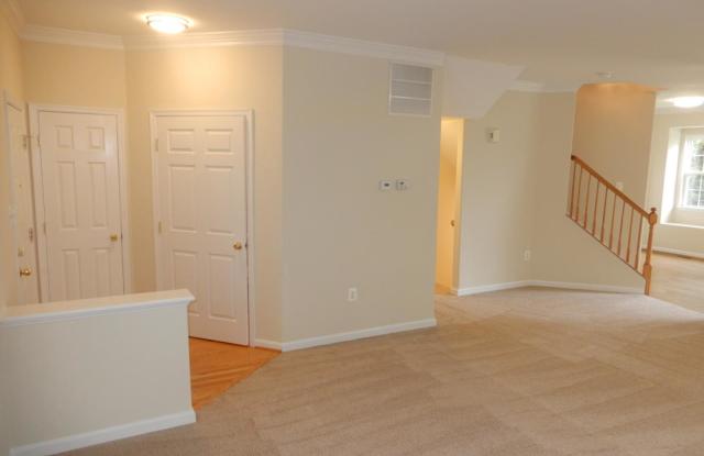 22616 MAISON CARREE SQUARE Gallery 3