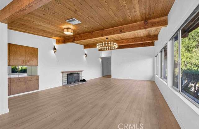 4270 Mesa Vista Drive Gallery 4