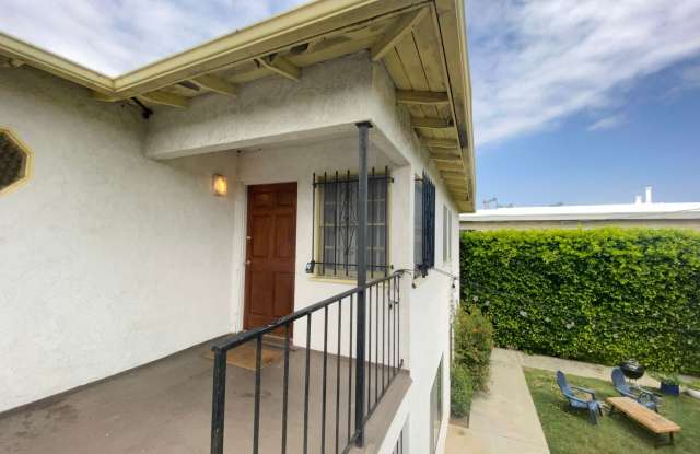 354-360 Rennie Avenue photos photos