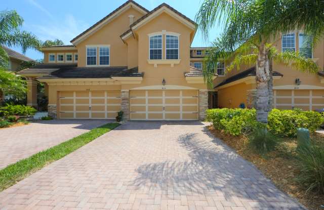 8114 Villa Grande photos photos