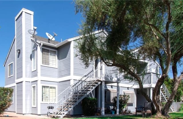 4240 East Tonopah Avenue201 Gallery 1