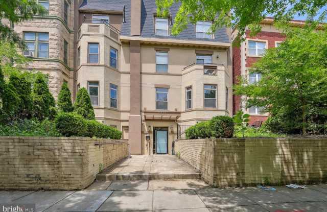 Modern 1BR Condo w/ Parking option in Columbia Heights – Prime Location! photos photos