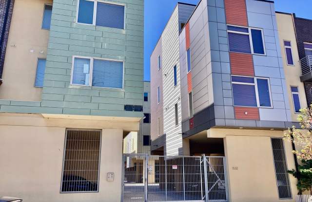 Spacious Olde Kensington 2bd/2bth Condo w/ Garage Parking photos photos