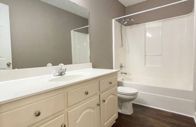 Nice home in Athens near new Publix! Gallery 4