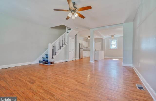 1915 E 29TH Street photos photos