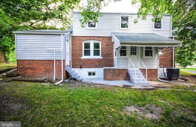 4800 AVONDALE ROAD photos photos