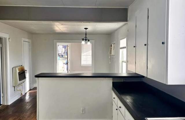 18 East Oklahoma Avenue Gallery 2