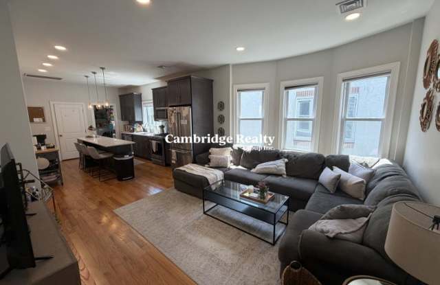 440 Windsor St. Gallery 2