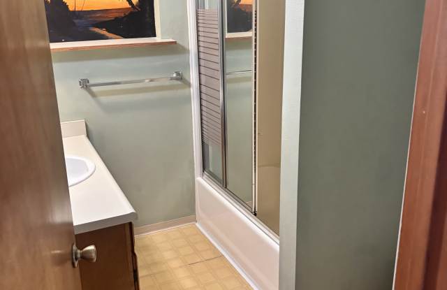 17305 Blueberry Drive Gallery 2