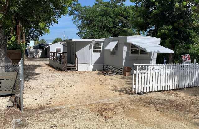 740 Largo Rd - 740 Largo Road, Key Largo, FL 33037